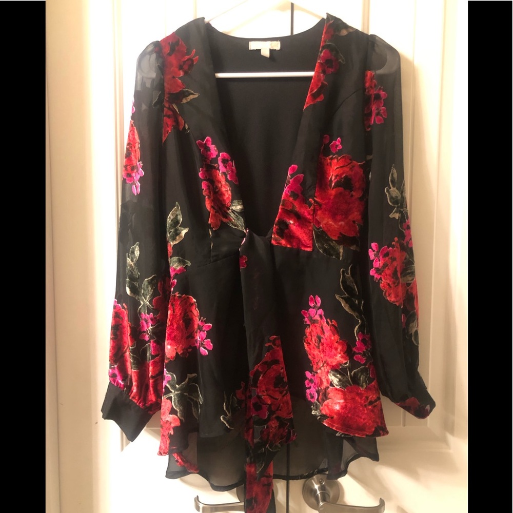 Floral top